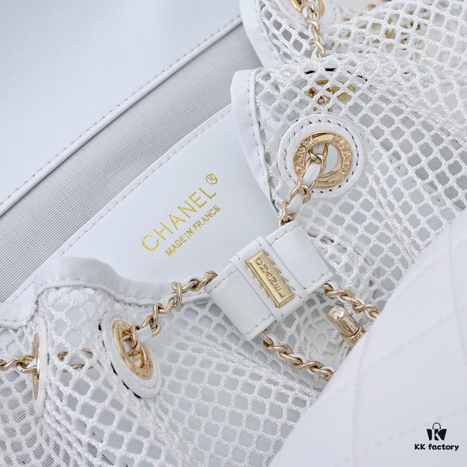 693048dcf09edb6de4c4e0f1 CHANEL 25S Spring/Summer Bestseller Series - Chanel Mesh Net Bag
