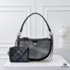 693048eff09edb6de4c4e10c CHANEL 25S Spring/Summer Bestseller Series Mesh Net Bag