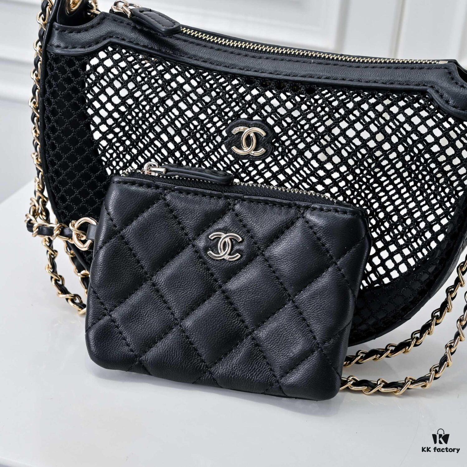 693048f6f09edb6de4c4e118 CHANEL 25S Spring/Summer Bestseller Series Mesh Net Bag
