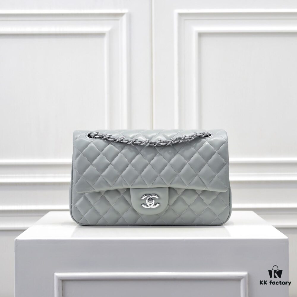 693048fcf09edb6de4c4e127 CHANEL Lambskin Classic Crossbody Bag with Original Hardware, Red Interior, Summer New Arrival