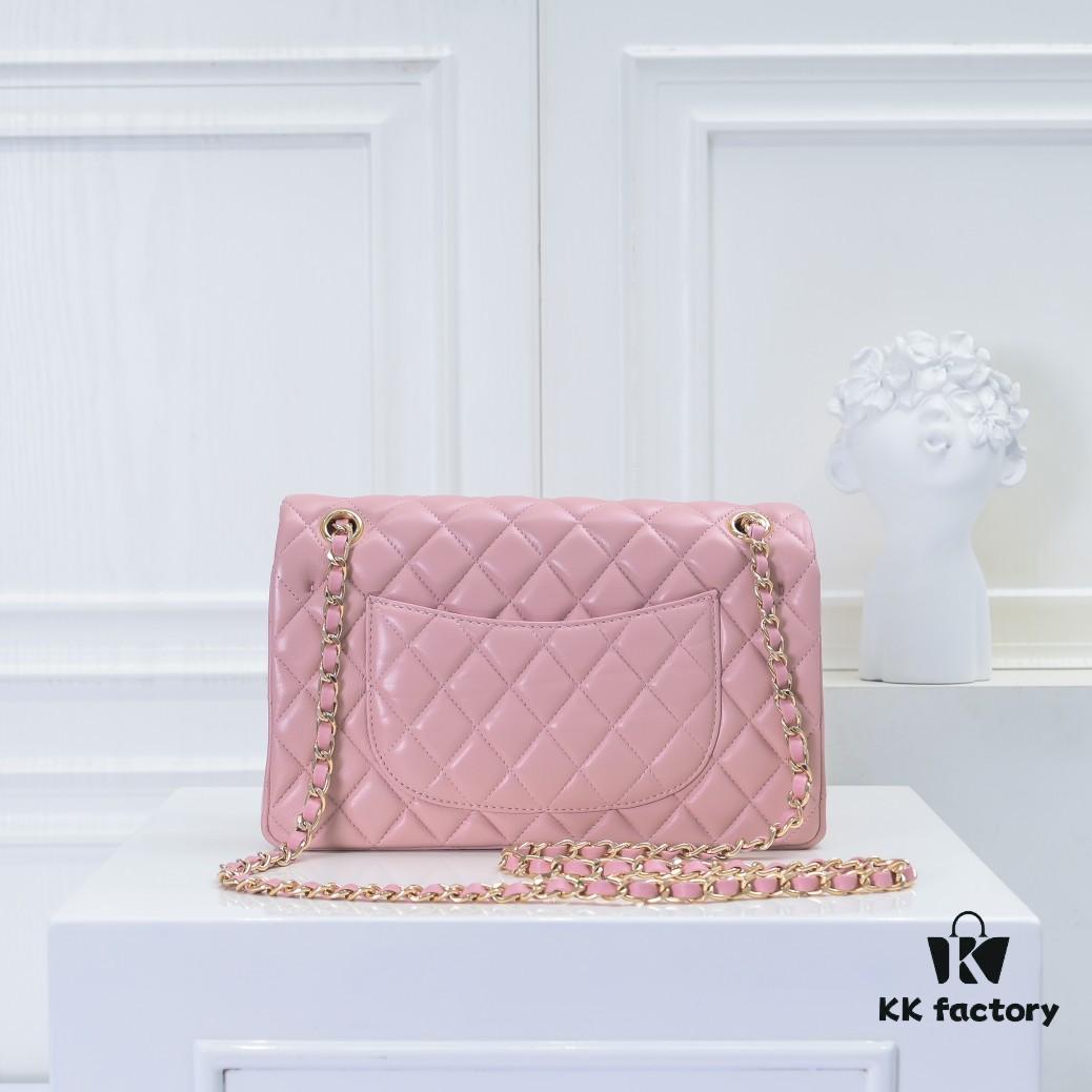 6930491ef09edb6de4c4e15a CHANEL Lambskin Classic Crossbody Bag with Red Lining, Summer Collection, Original Hardware, Size: 25.5*16*6.5