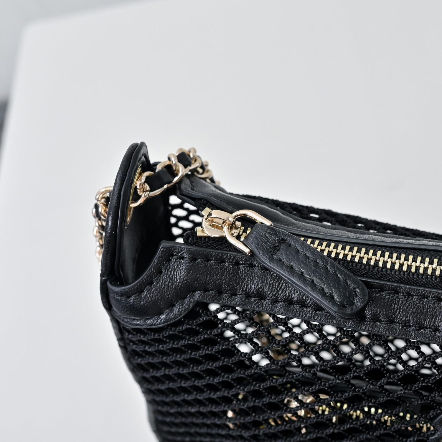 69304927f09edb6de4c4e166 CHANEL 25S Spring/Summer Bestseller Series - Chanel Net Mesh Handbag