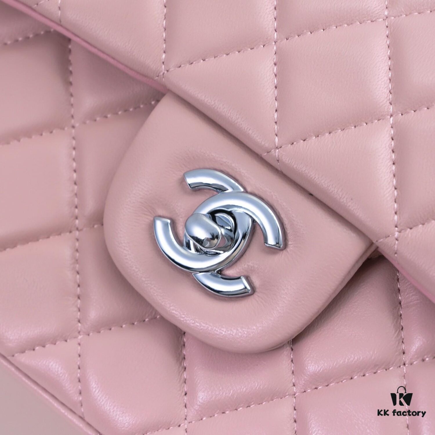 6930493df09edb6de4c4e180 CHANEL Lambskin Classic Crossbody Bag with Red Lining, Summer Arrival, Original Hardware, Size: 25.5*16*6.5