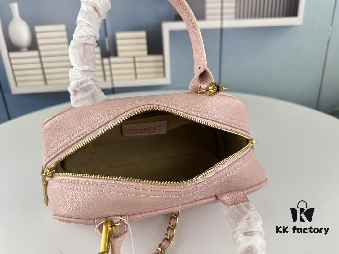 6930499ff09edb6de4c4e1fe New Arrival Jennie Same Style Chanel Bowling Bag Black Why Is It So Popular?