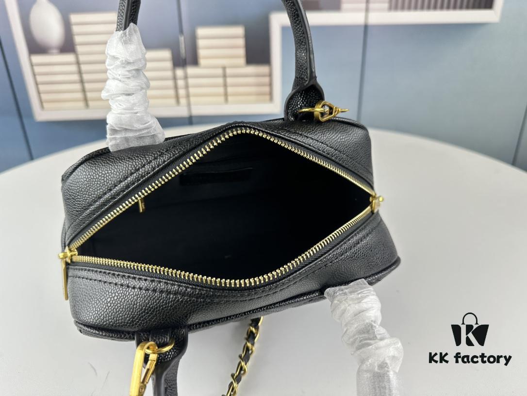 693049a1f09edb6de4c4e202 New Arrival Batch Jennie's Same Style Chanel Bowling Bag in Black – Why Is It So Popular?