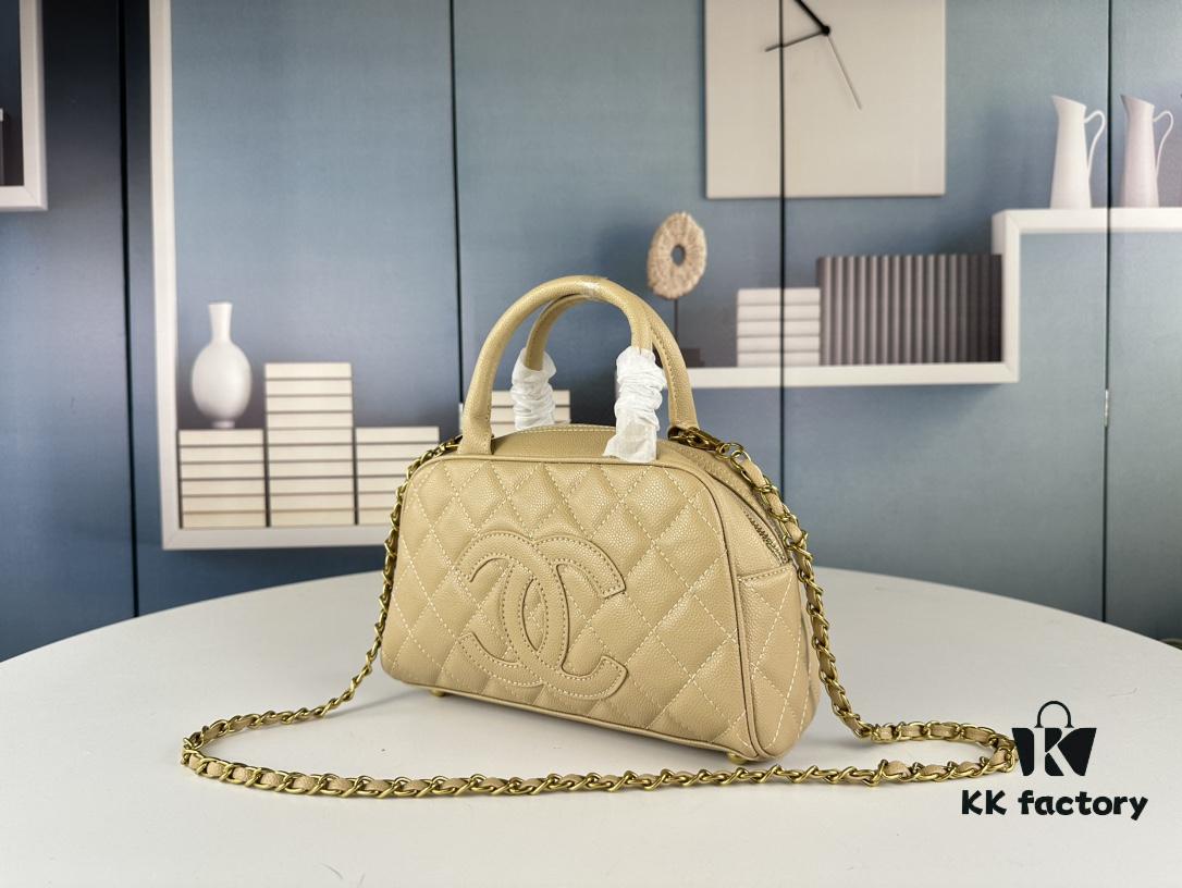 693049a5f09edb6de4c4e207 New Arrival Wholesale Jennie Same Style Chanel Bowling Bag in Black – Why Is It So Popular?