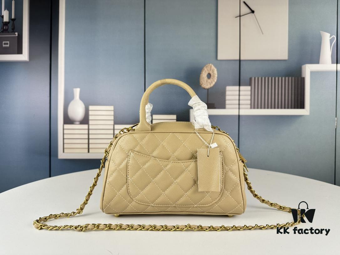 693049a5f09edb6de4c4e208 New Arrival Wholesale Jennie Same Style Chanel Bowling Bag in Black – Why Is It So Popular?