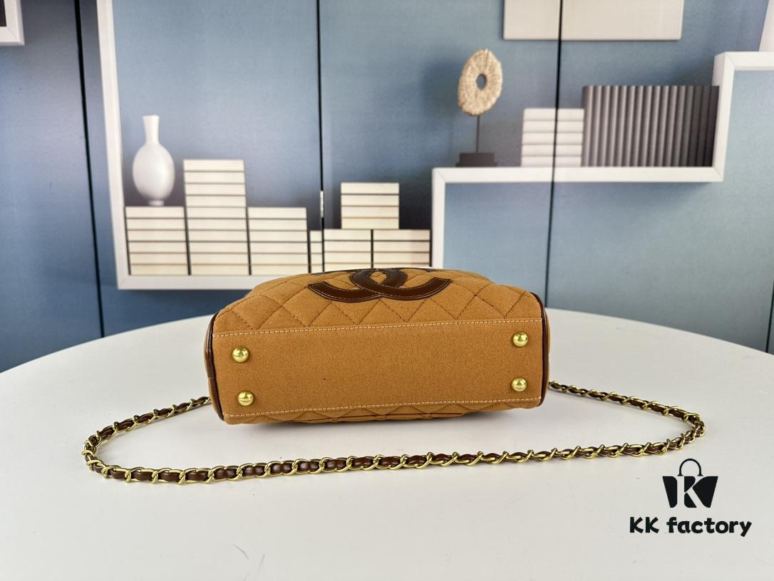 693049aef09edb6de4c4e215 New Arrival Wholesale Jennie Same Style Chanel Bowling Bag in Black – Why Is It So Popular?