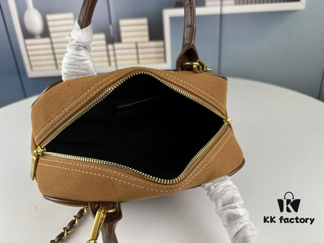 693049b0f09edb6de4c4e219 New Arrival Wholesale Jennie Same Style Chanel Bowling Bag in Black – Why Is It So Popular?