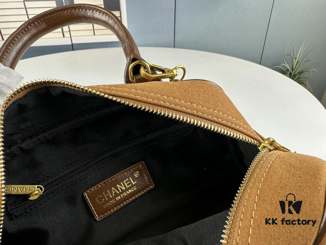 693049c7f09edb6de4c4e237 New Arrival Wholesale Jennie Same Style Chanel Bowling Bag in Black – Why Is It So Popular?