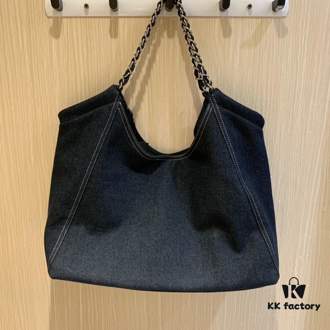 693049fef09edb6de4c4e276 CHANEL Denim Underarm Tote Bag 2024 New Arrival Fashion Trendy Style