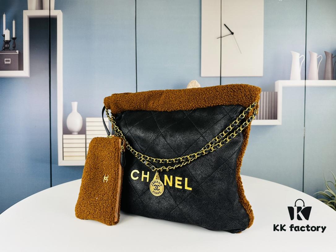 69304a03f09edb6de4c4e27b New Arrival Teddy Bag from Chanel 22B