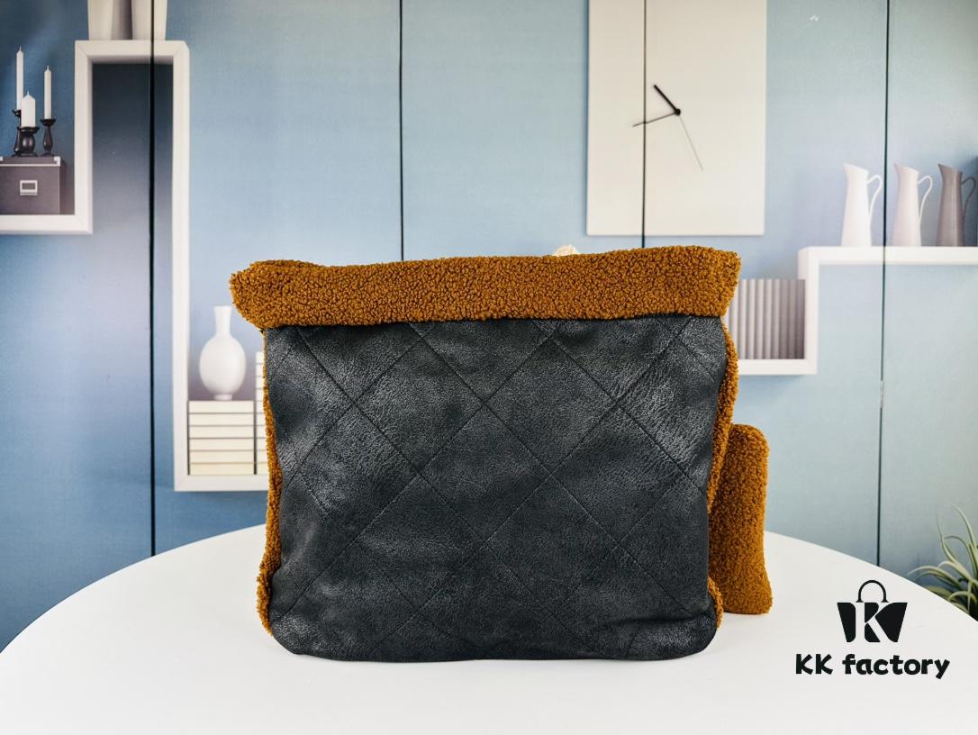 69304a06f09edb6de4c4e281 New Arrival Teddy Bag from Chanel 22B