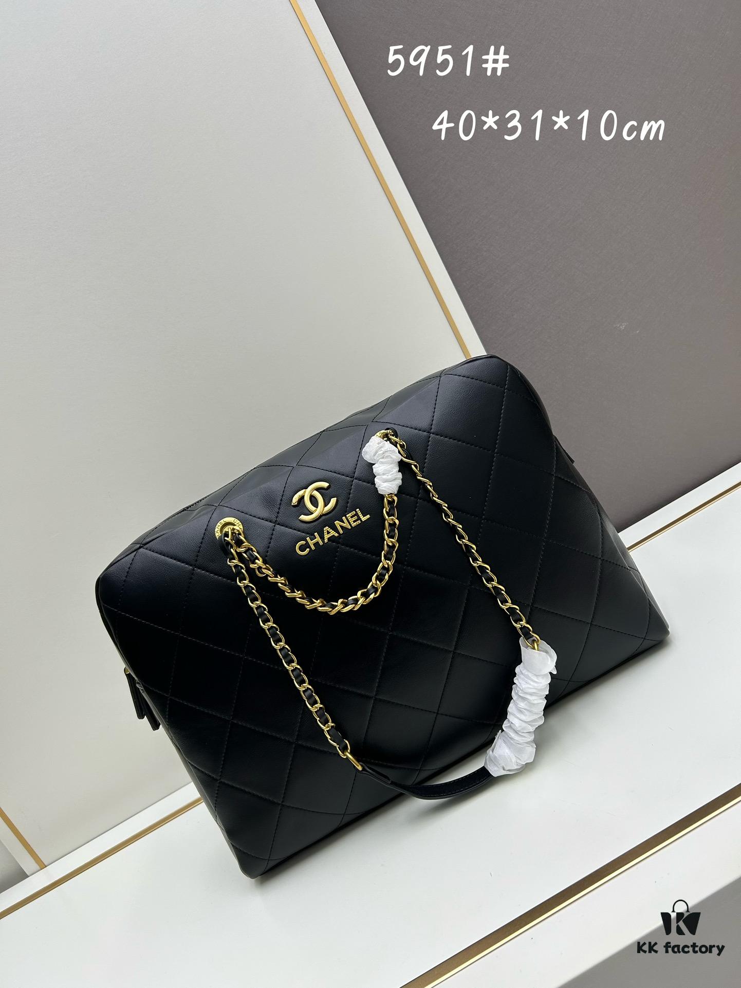 69304a1df09edb6de4c4e2a3 New Large Size Extremely Hard-to-Get 24 Spring/Summer Chanel Bag!!!