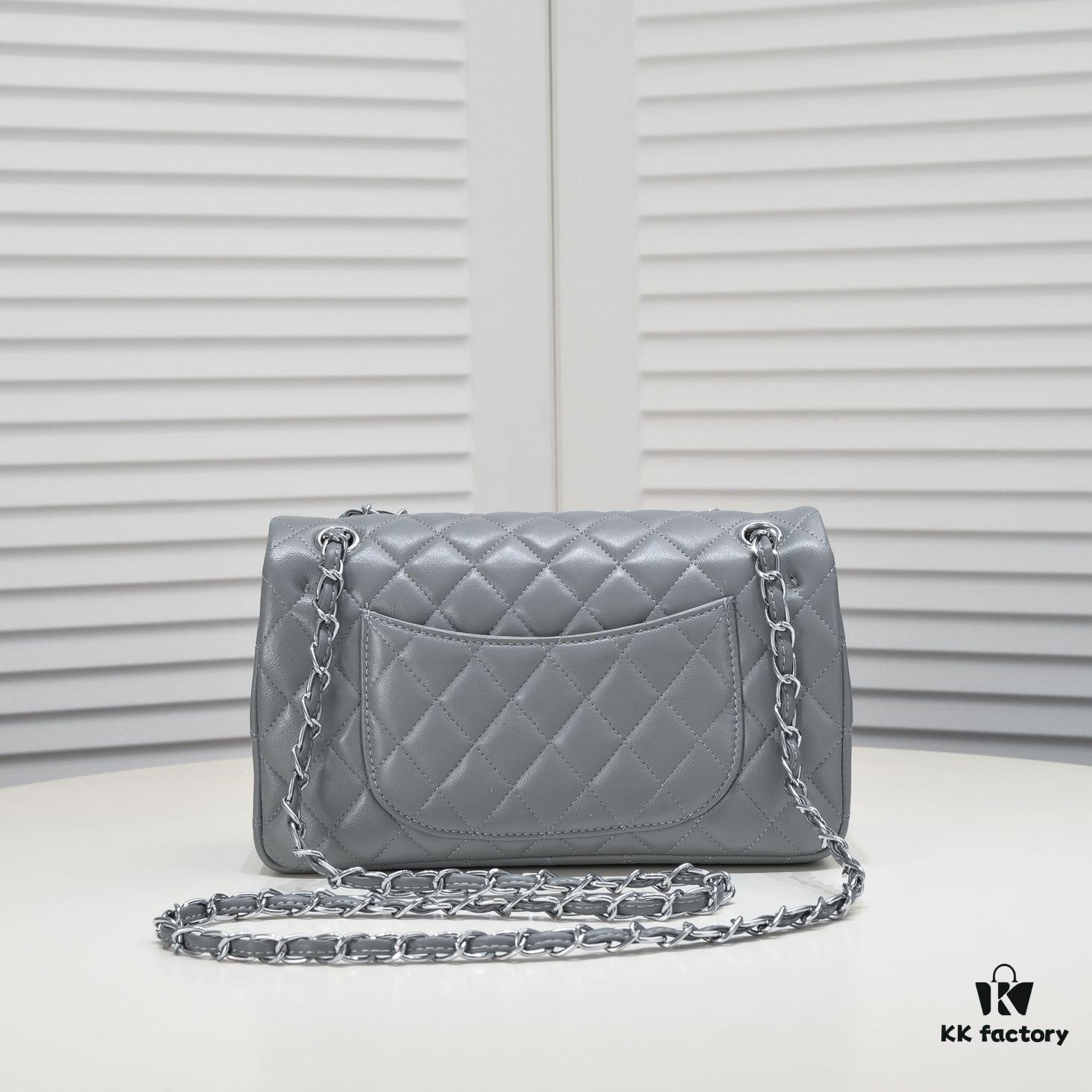 69304a63f09edb6de4c4e302 Gray Chanel Classic Lambskin Crossbody Bag with Red Interior, Summer Style 25.5*16*6.5 cm