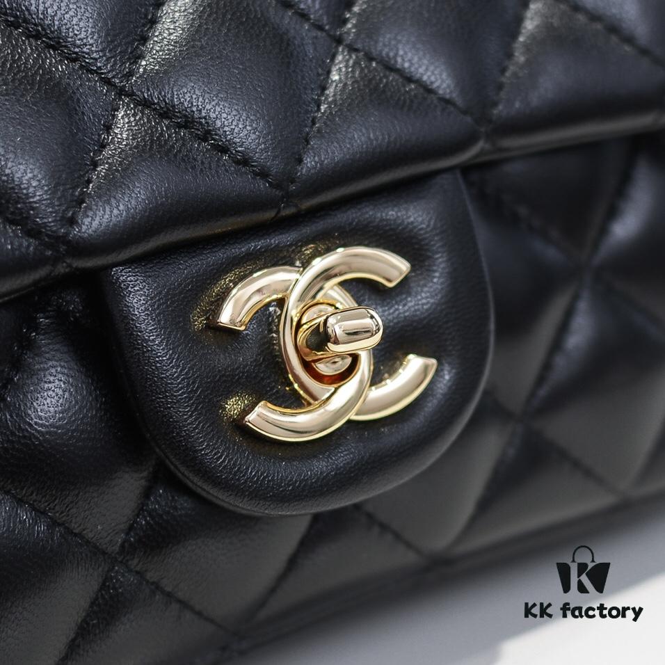69304a71f09edb6de4c4e316 CF Versatile Little Lamb Skin Rose Chanel Eternal Classic Noble Temperament Favorite Among Elegantly Refined Women Luxurious and Durable