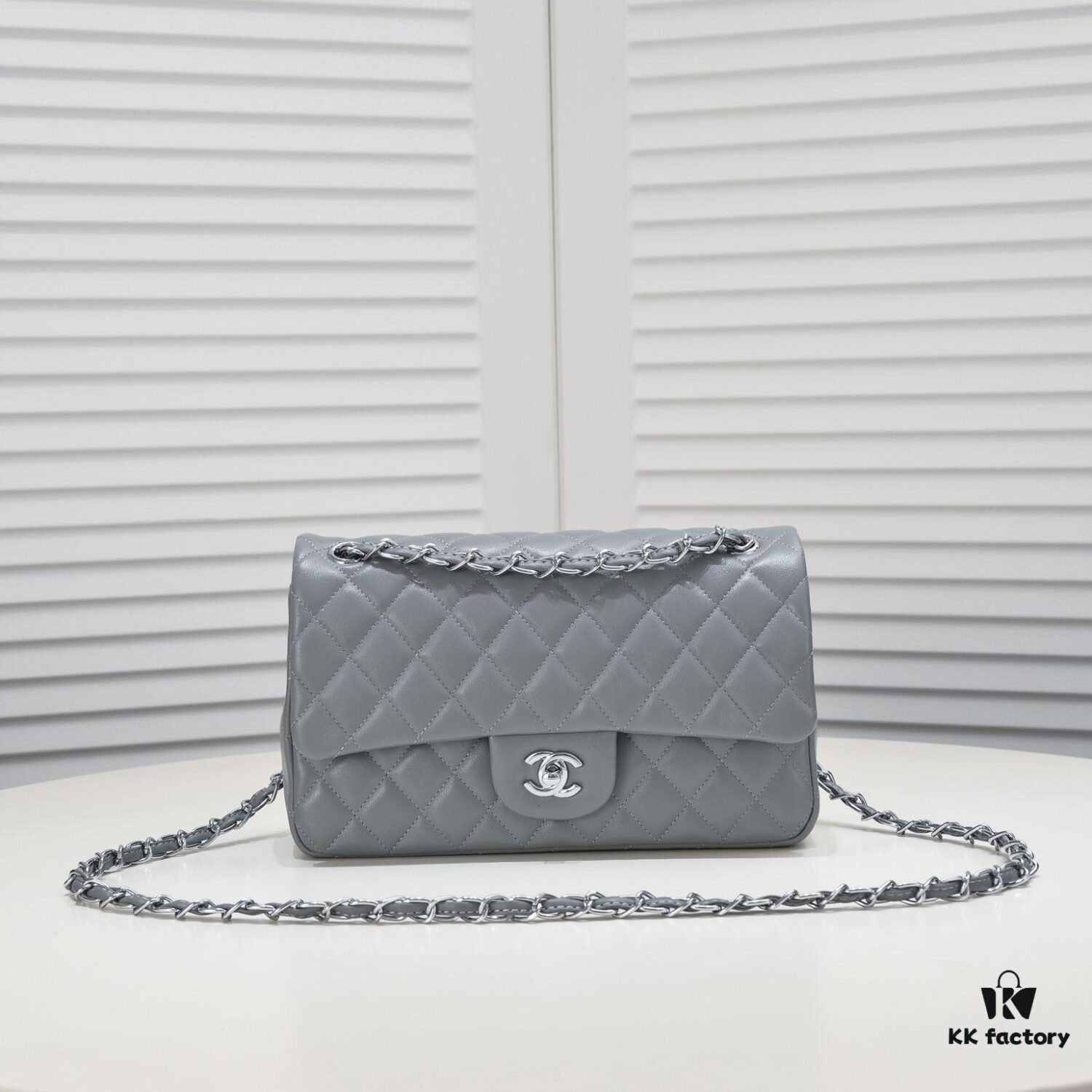 69304a7af09edb6de4c4e320 Gray Chanel Classic Lambskin Crossbody Bag with Red Interior, Summer Style 25.5*16*6.5 cm