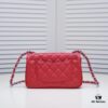 Bright Red 💥 CF Versatile Caviar Leather Handbag 🌹 Chanel 💃🏻‼️ Timeless Classic [Blush] Elegant and Noble Demeanor 💃🏻 Favorite Among Socialites 🌟 Premium Soft and Luxurious Leather, Refined Hardware from Boutique, Flawless Craftsmanship [Thumbs Up] Radiant and Feminine 😝 [Strong] Durable and Luxurious 🌟 Dimensions: 20*14*7cm Model No. 1116 Reversed Edge