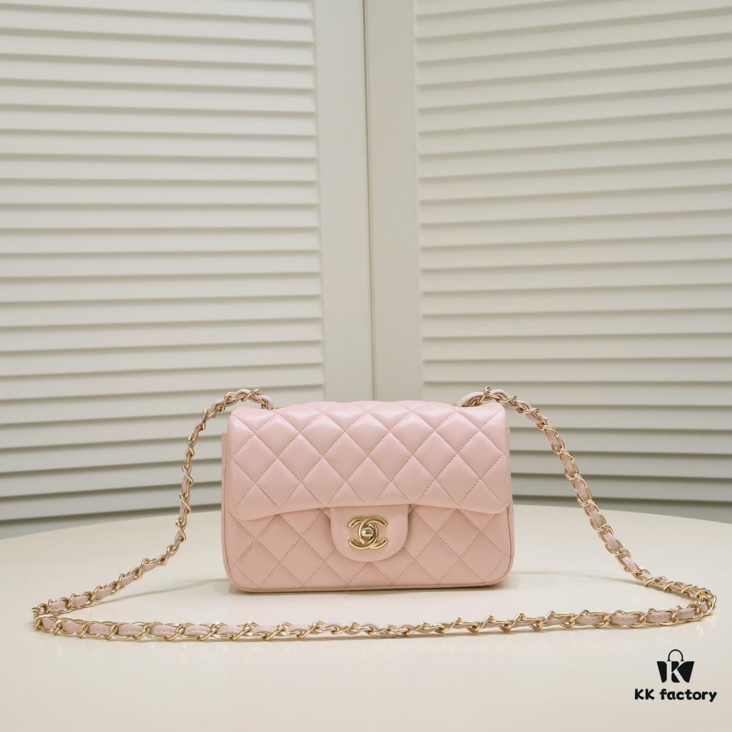 69304a7ff09edb6de4c4e32a Pink CF Classic Style Soft Lambskin Handbag 🌹 Chanel 💃🏻 Elegant and Timeless Design, Favored by Sophisticated Women