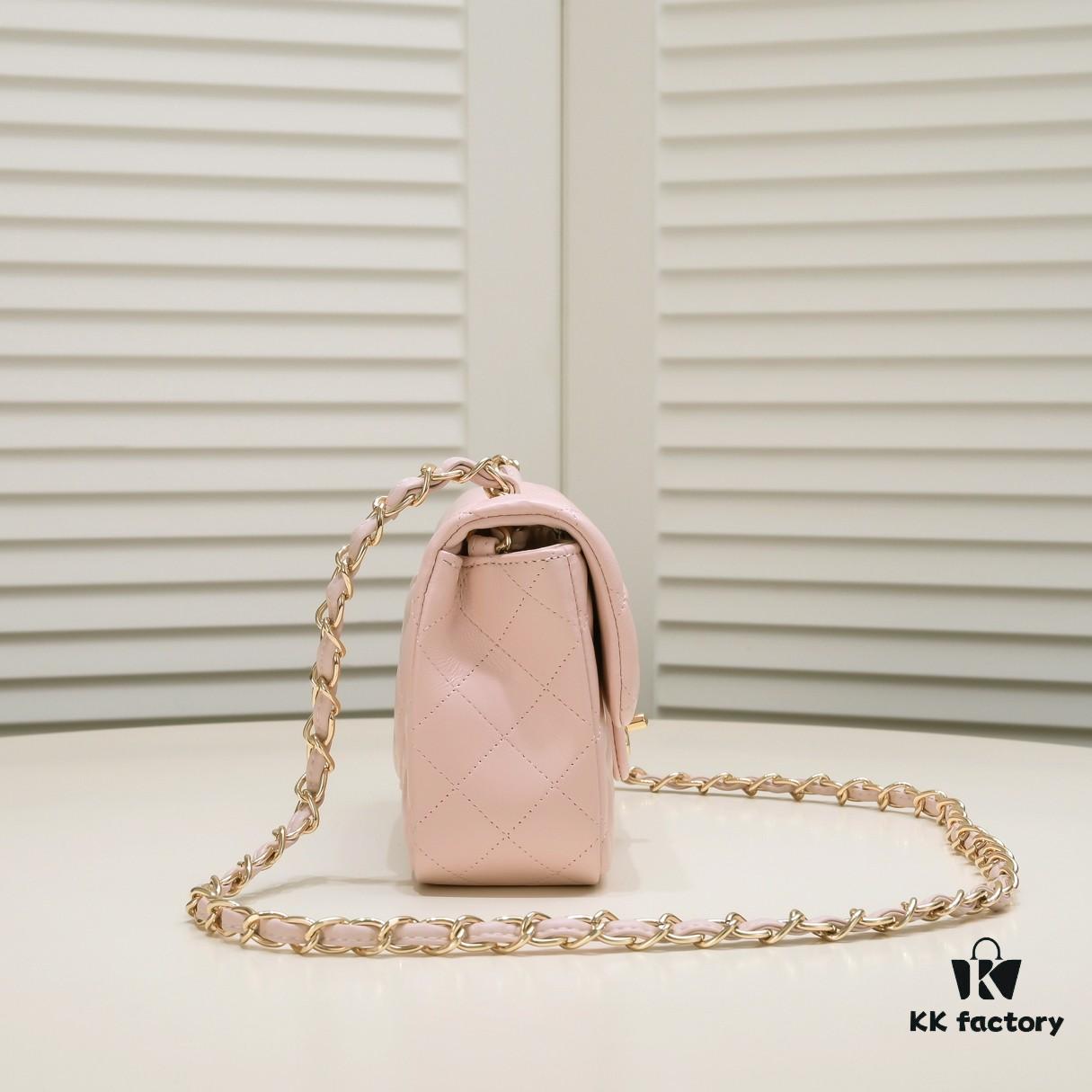69304a81f09edb6de4c4e32e Pink CF Classic Style Soft Lambskin Handbag 🌹 Chanel 💃🏻 Elegant and Timeless Design, Favored by Sophisticated Women