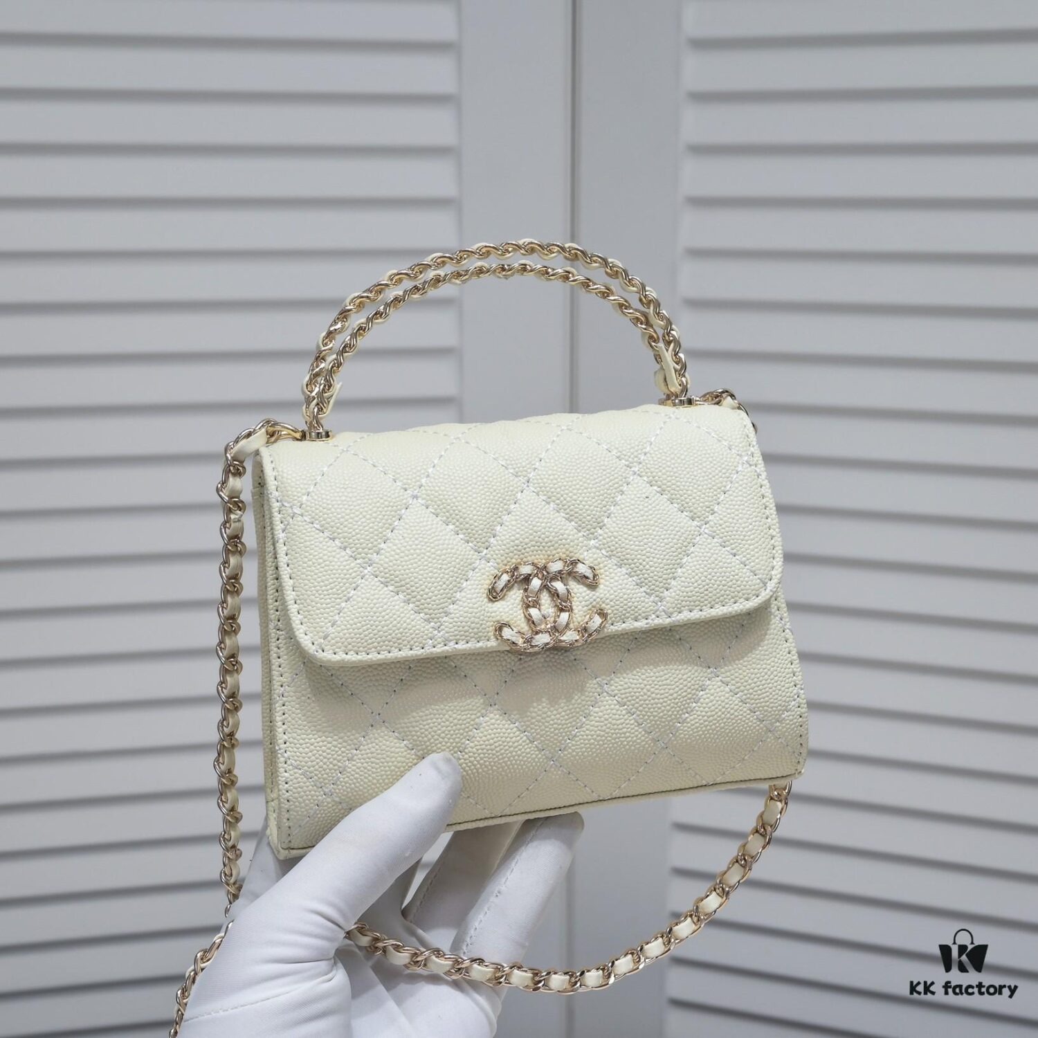 69304ac6f09edb6de4c4e392 Chanel Kelly Long Handle Bag in Black Calfskin