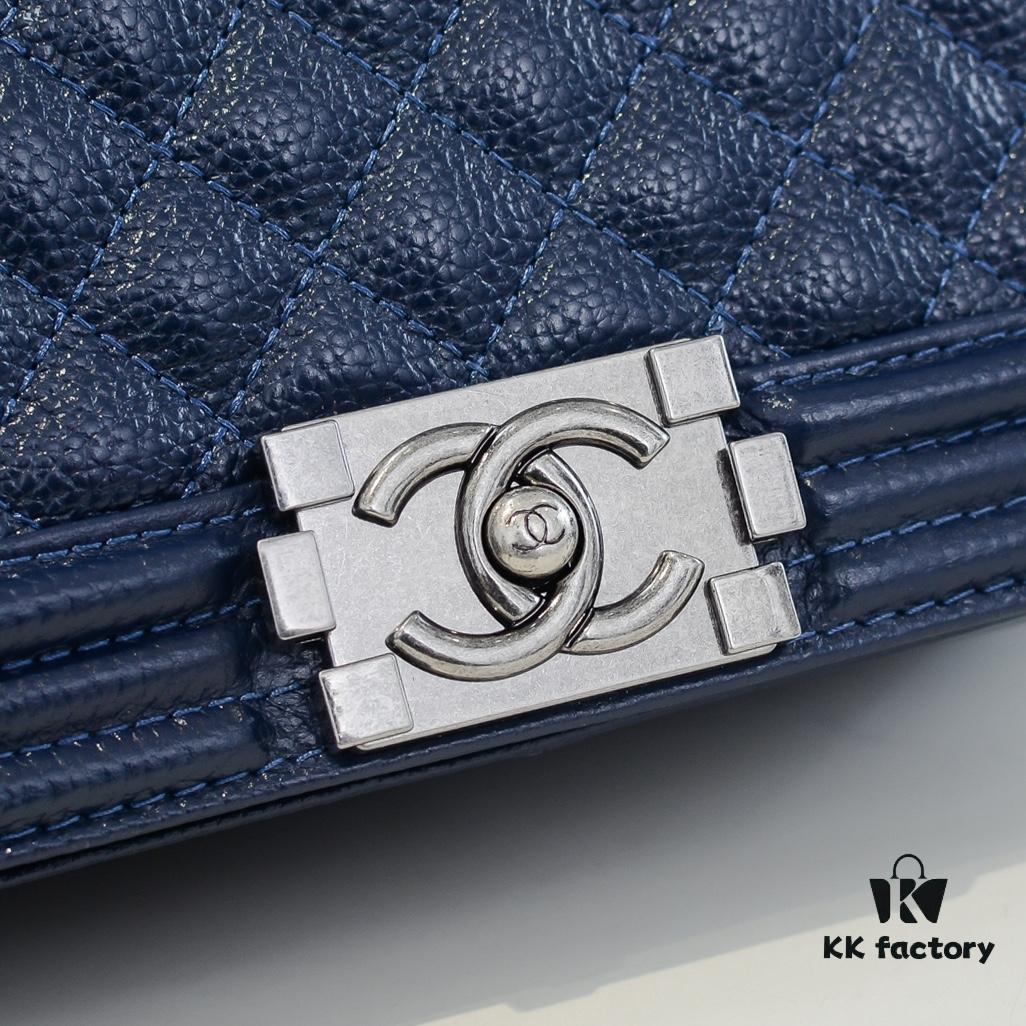 69304ad0f09edb6de4c4e3a5 Genuine Leather with Original Hardware Chanel-Style Handbag, 25*15*8cm