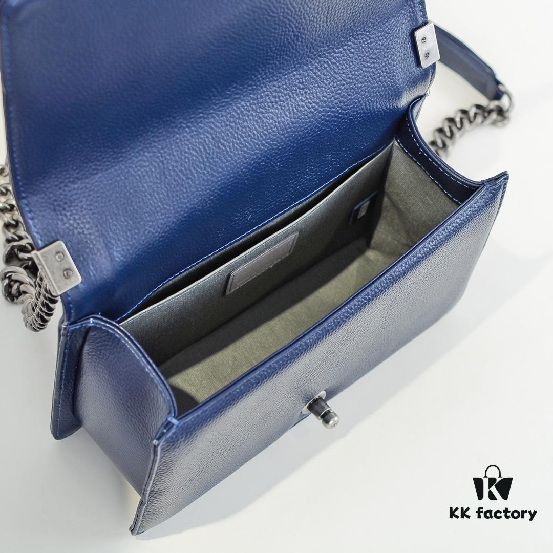 69304ad1f09edb6de4c4e3a8 Genuine Leather with Original Hardware Chanel-Style Handbag, 25*15*8cm