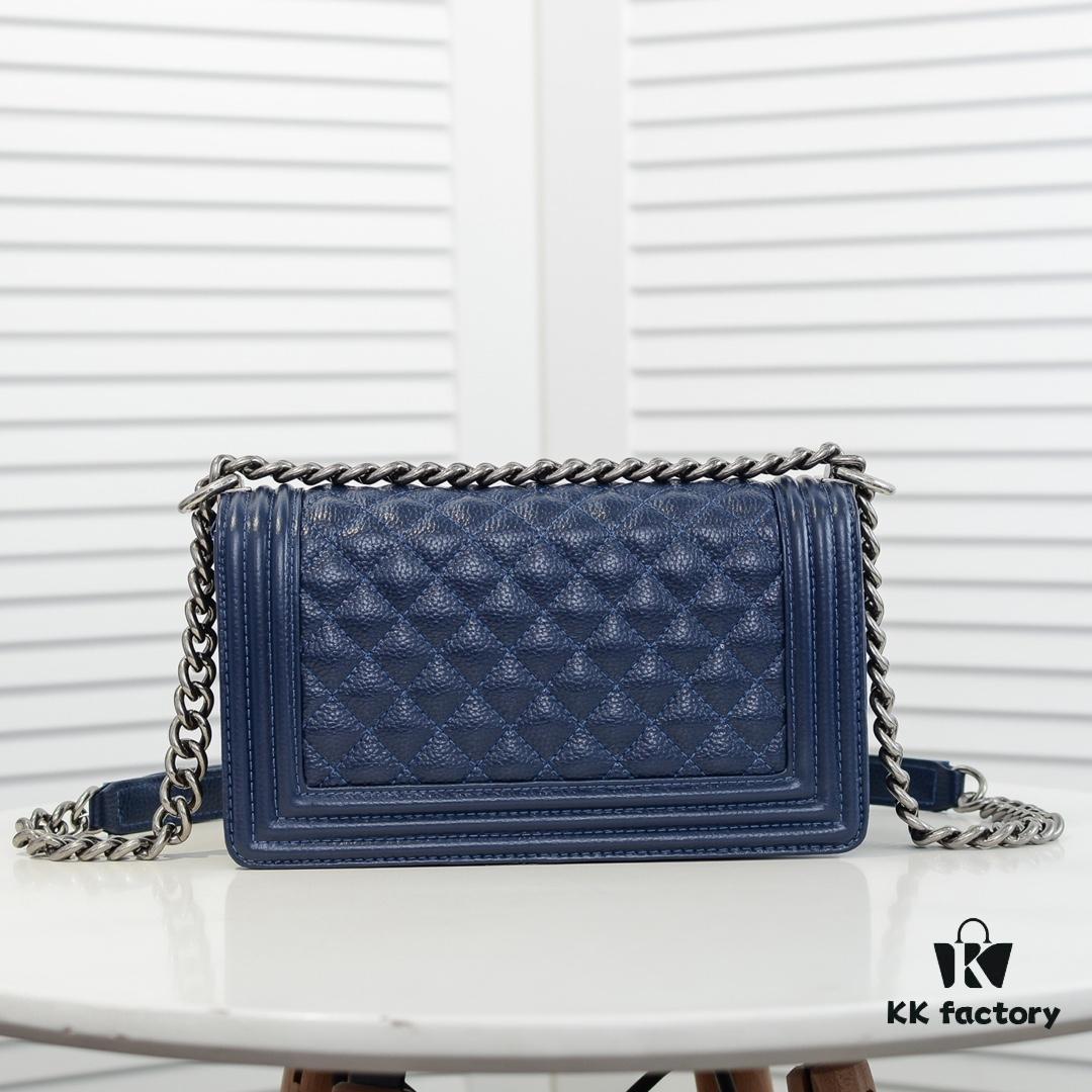 69304ad3f09edb6de4c4e3aa Genuine Leather with Original Hardware Chanel-Style Handbag, 25*15*8cm