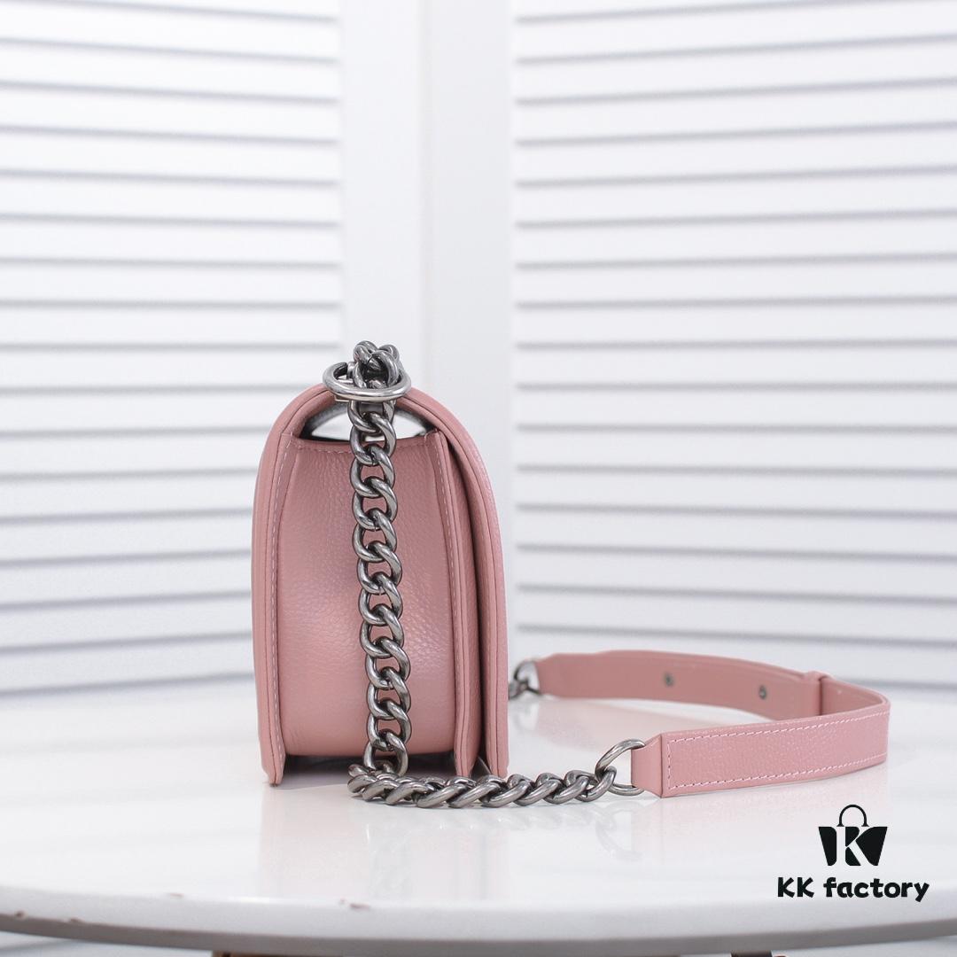 69304ae8f09edb6de4c4e3cc Genuine Leather Inside and Out with Original Hardware - Chanel, Imported Top-Grade Calfskin with Crinkled Texture, Thickened Electroplated Hardware, Craftsmanship Comparable to Authentic