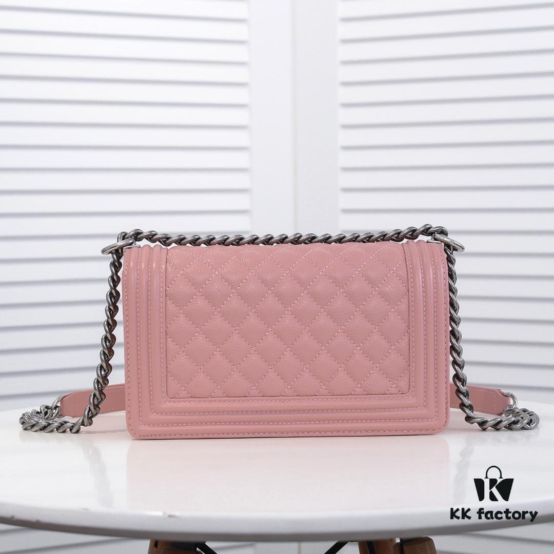 69304aeaf09edb6de4c4e3d1 Genuine Leather Inside and Out with Original Hardware - Chanel, Imported Top-Grade Calfskin with Crinkled Texture, Thickened Electroplated Hardware, Craftsmanship Comparable to Authentic