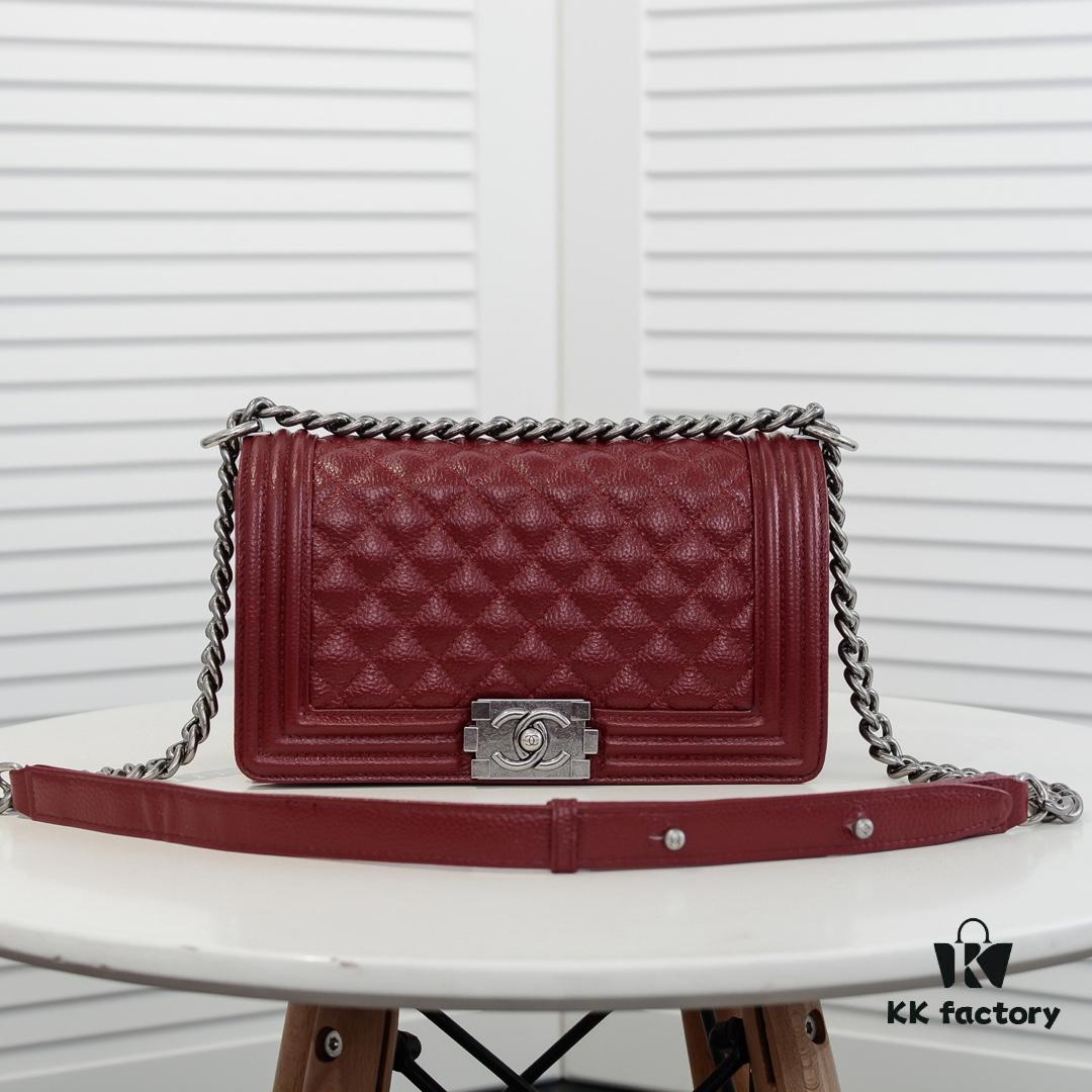 69304aedf09edb6de4c4e3d6 Full Genuine Leather with Original Hardware Chanel Handbag