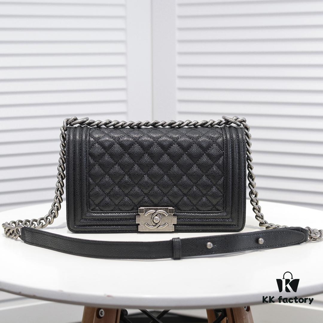 69304b31f09edb6de4c4e440 Genuine Leather with Original CHANEL Hardware - Imported Quilted Calfskin, Thick Electroplated Metal Accessories, High-Quality Craftsmanship, 25*15*8cm