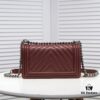 69304b4bf09edb6de4c4e467 Chanel Genuine Lambskin Handbag with Original Hardware - Full Sheepskin, Thickened Electroplated Metal Fittings, Premium Craftsmanship, Resistant and Stylish