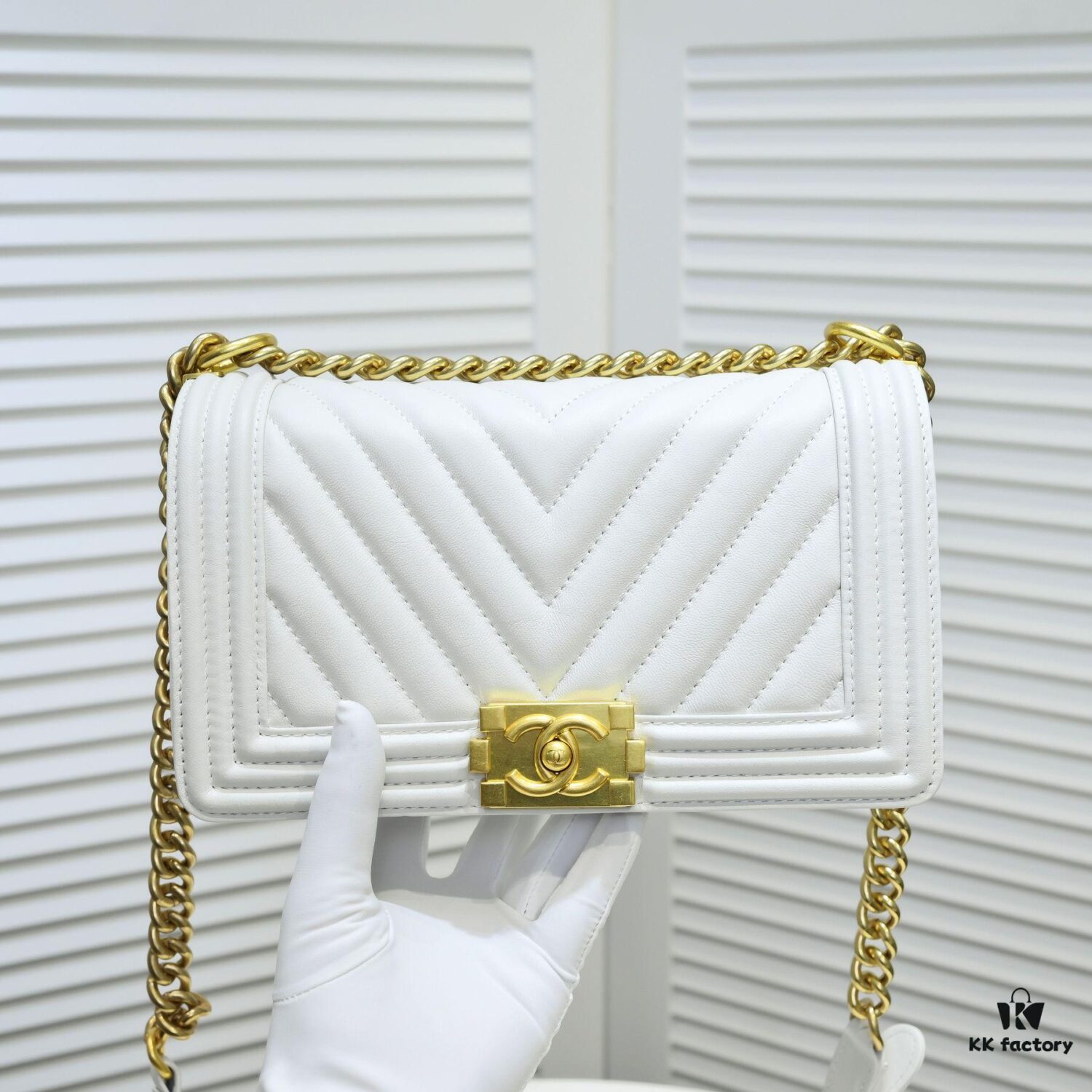 69304b4cf09edb6de4c4e469 Chanel Crown Lambskin Leather Bag with Original Hardware - Full Sheepskin with Thickened Electroplated Gold Fittings