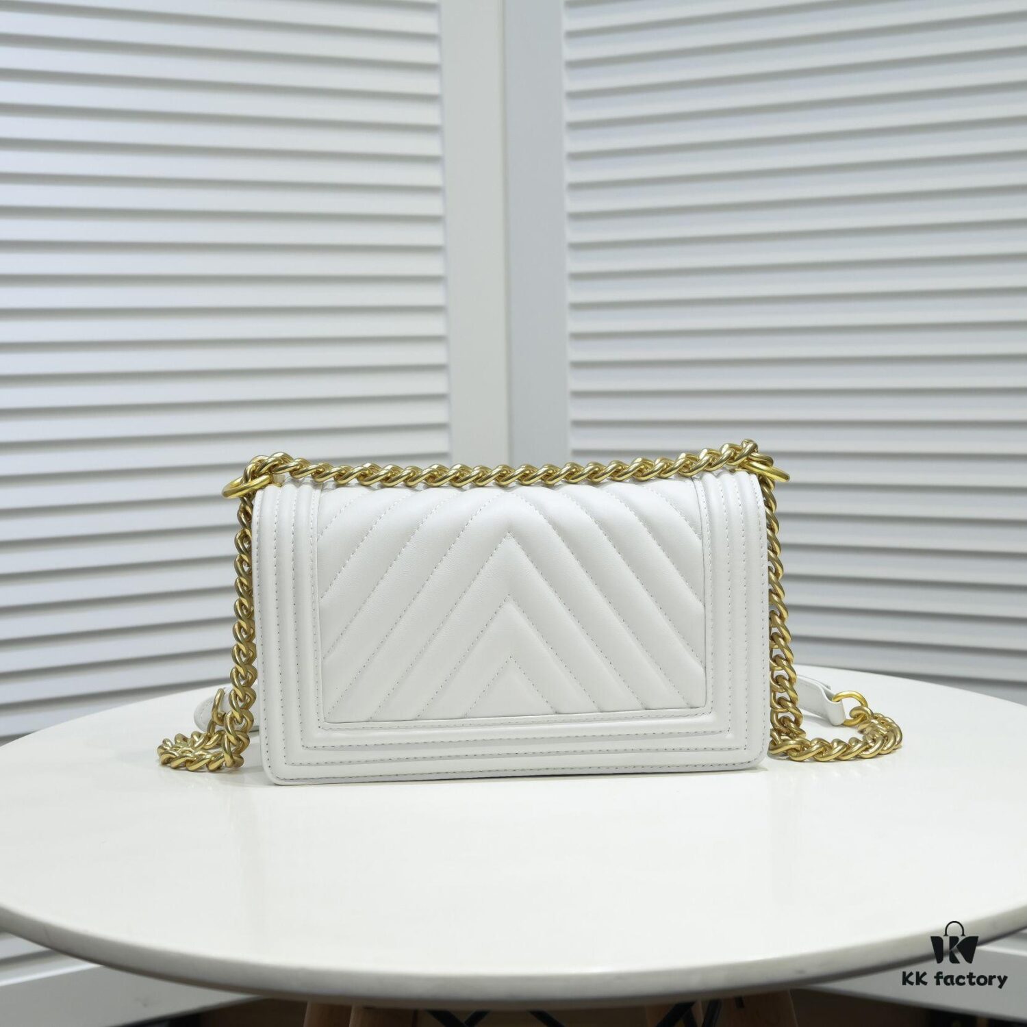 69304b62f09edb6de4c4e48e Chanel Crown Lambskin Leather Bag with Original Hardware - Full Sheepskin with Thickened Electroplated Gold Fittings