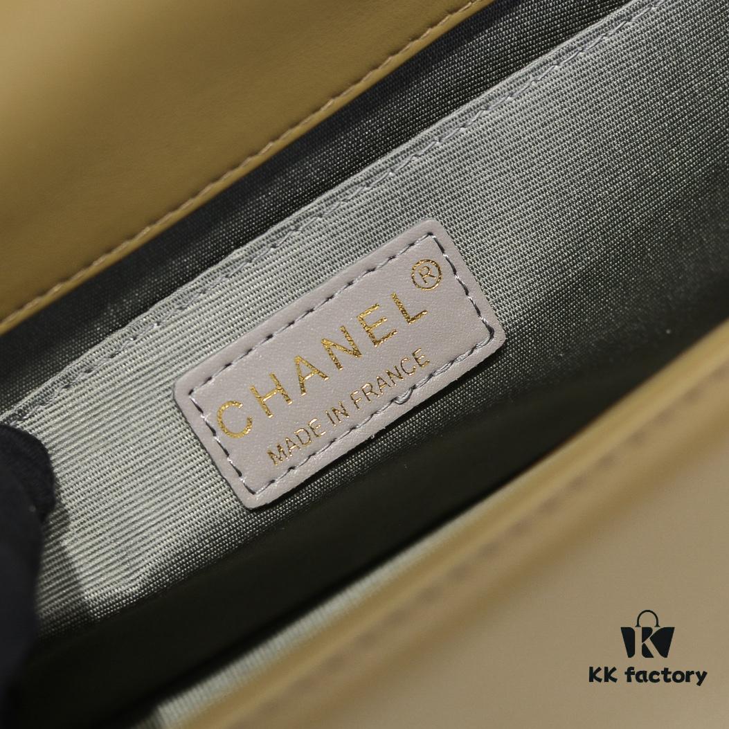 69304b69f09edb6de4c4e497 Chanel Crown Lambskin Bag with Original Hardware - Full Sheepskin, Thickened Electroplated Metal Fittings, Scratch-Resistant and Highly Elastic, Premium Quality Like Authentic