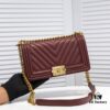 69304b6df09edb6de4c4e49a Chanel Crown Lambskin Bag with Original Hardware - Full Sheepskin, Thickened Electroplated Metal Fittings, Scratch-Resistant and Highly Elastic Base, Premium Craftsmanship, Size 25*15*8cm Model No. 67086 Gold-Inlaid V Pattern
