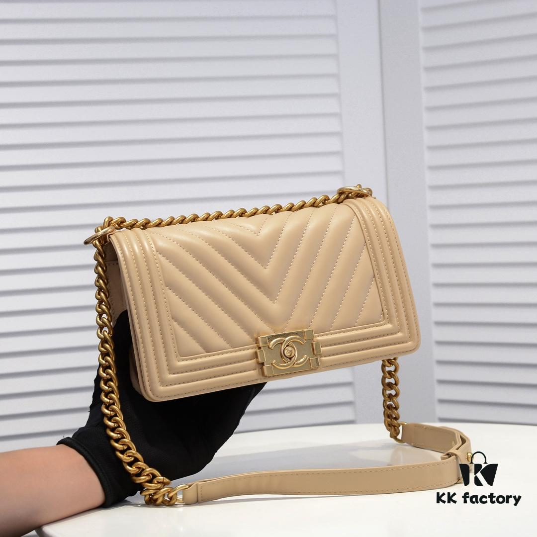 69304b76f09edb6de4c4e4a6 Chanel Crown Lambskin Bag with Full Sheepskin and Original Hardware - Thickened Electroplated Metal, Premium Craftsmanship, Real Stock, Real Photos