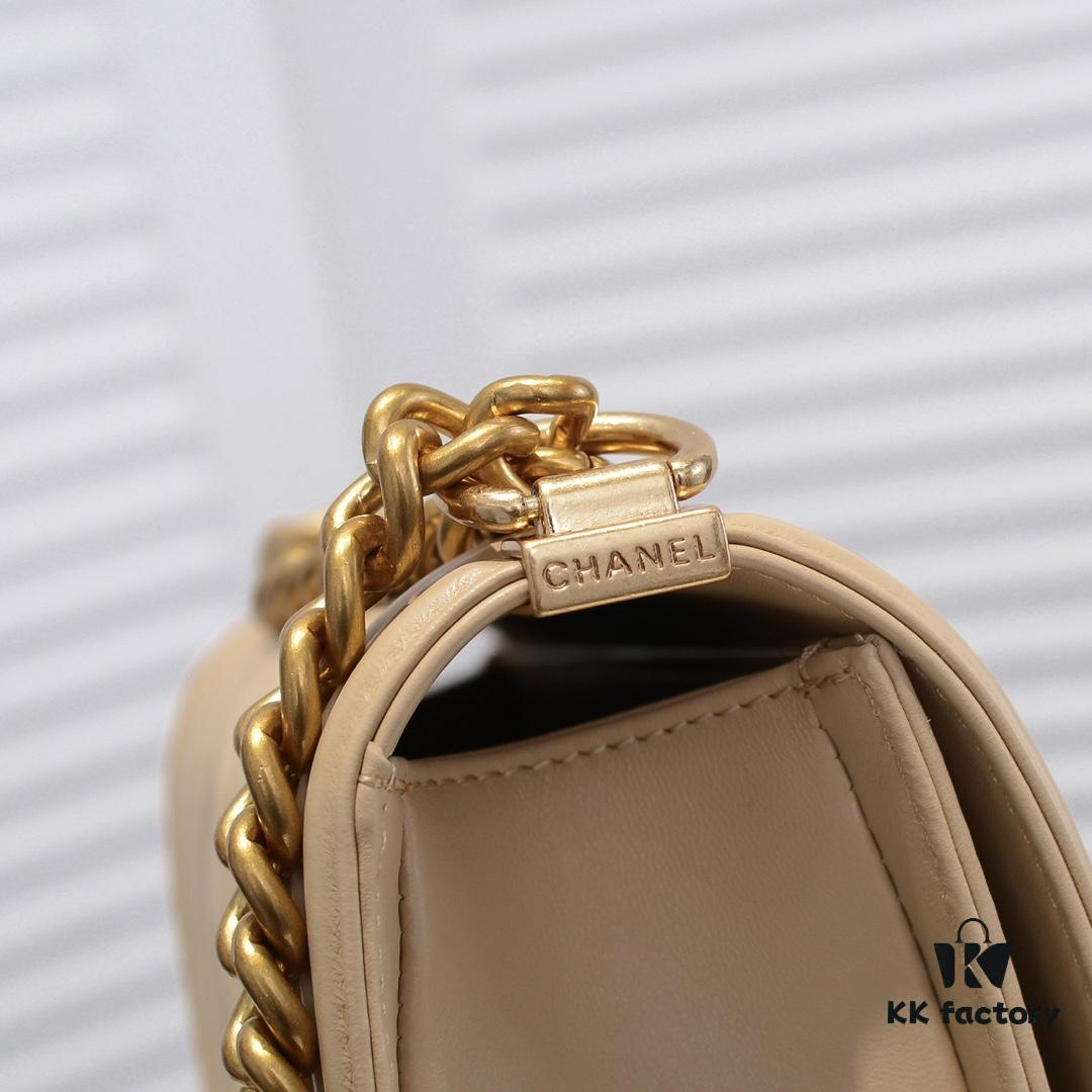 69304b76f09edb6de4c4e4a7 Chanel Crown Lambskin Bag with Full Sheepskin and Original Hardware - Thickened Electroplated Metal, Premium Craftsmanship, Real Stock, Real Photos