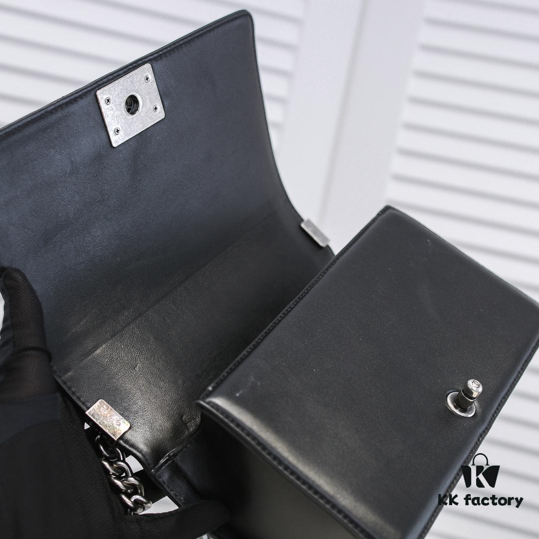 69304b7cf09edb6de4c4e4b2 Chanel Full Lambskin with Original Hardware - Premium Craftsmanship, Thickened Electroplated Metal Fittings, Excellent Elasticity and Durability
