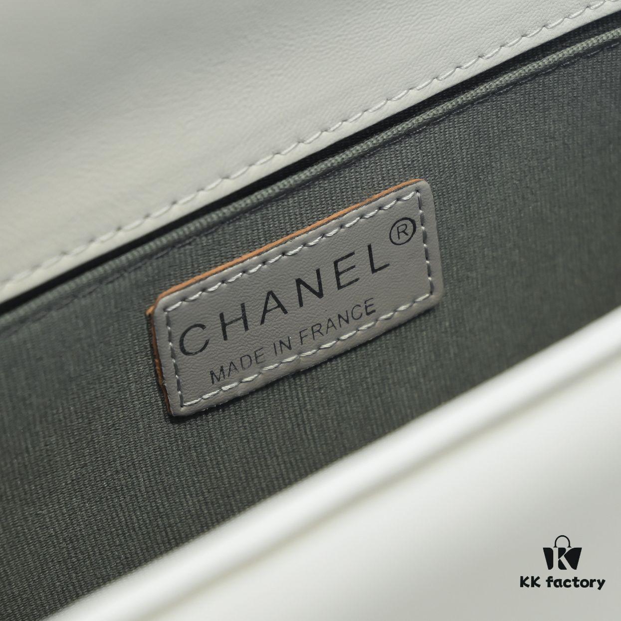 69304b8af09edb6de4c4e4c4 Chanel Genuine Lambskin Bag with Original Hardware - Antique Silver, 25x15x8cm