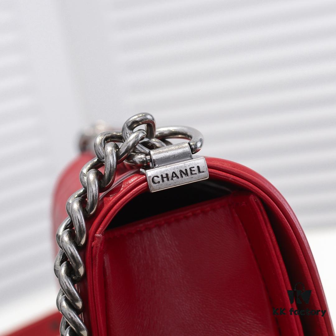 69304b96f09edb6de4c4e4d2 Chanel Genuine Lambskin Bag with Original Hardware - Full Lamb Leather, Thickened Electroplated Metal Accessories