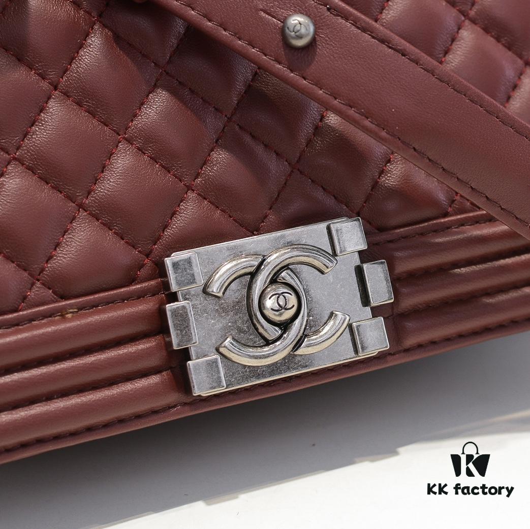 69304ba5f09edb6de4c4e4e6 Chanel Genuine Lambskin with Original Hardware - Full Sheepskin, Thickened Electroplated Metal Fittings, High-Quality Craftsmanship, Real Stock and Photos