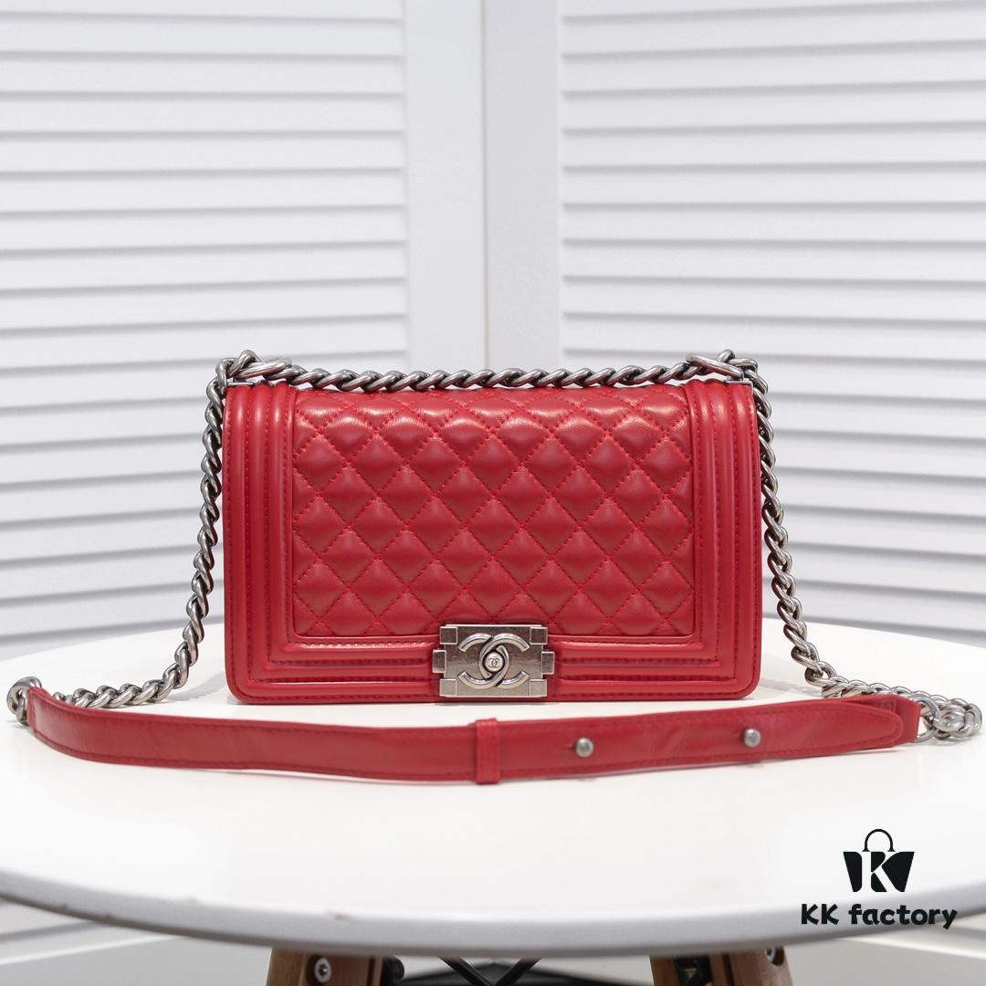 69304bc2f09edb6de4c4e512 Chanel Genuine Lambskin Bag with Original Hardware - Full Lamb Leather, Thickened Electroplated Metal Accessories