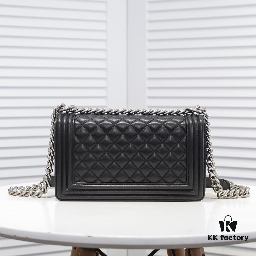 69304bc5f09edb6de4c4e517 Chanel Genuine Lambskin Bag with Original Hardware - Full Sheepskin with Thickened Electroplated Metal Fittings