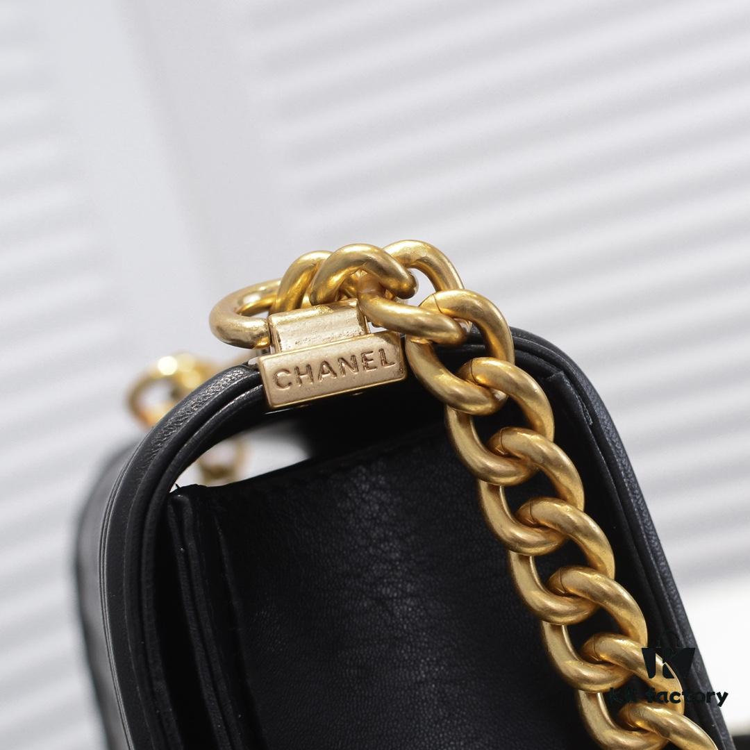 69304bccf09edb6de4c4e525 Chanel Crown Lambskin Bag with Original Hardware - Full Sheepskin with Thickened Electroplated Metal Fittings