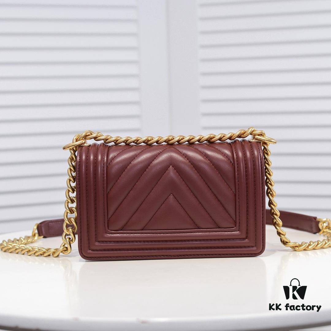 69304bd1f09edb6de4c4e530 Chanel Small Lamb Leather Bag with Full Sheepskin and Original Hardware - Thickened Electroplated Metal Fittings, Premium Craftsmanship, Real Stock Photo