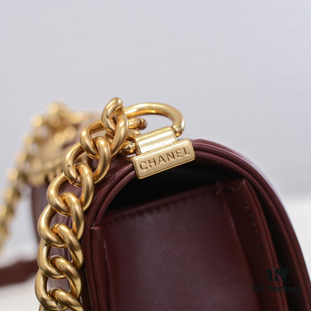 69304bd5f09edb6de4c4e537 Chanel Small Lamb Leather Bag with Full Sheepskin and Original Hardware - Thickened Electroplated Metal Fittings, Premium Craftsmanship, Real Stock Photo