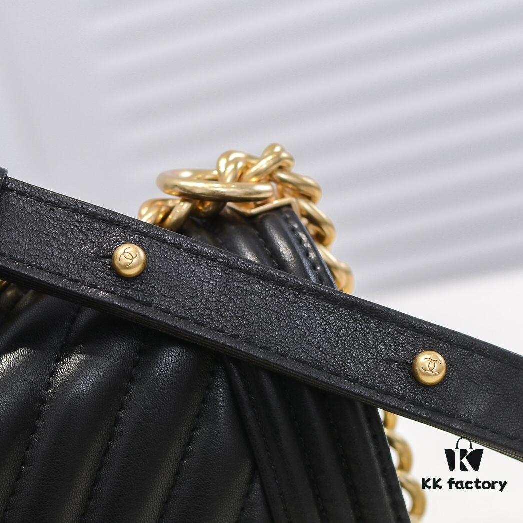 69304be2f09edb6de4c4e550 Chanel Genuine Lambskin Handbag with Original Hardware - Premium Quality, Full Lambskin with Thickened Electroplated Metal Fittings