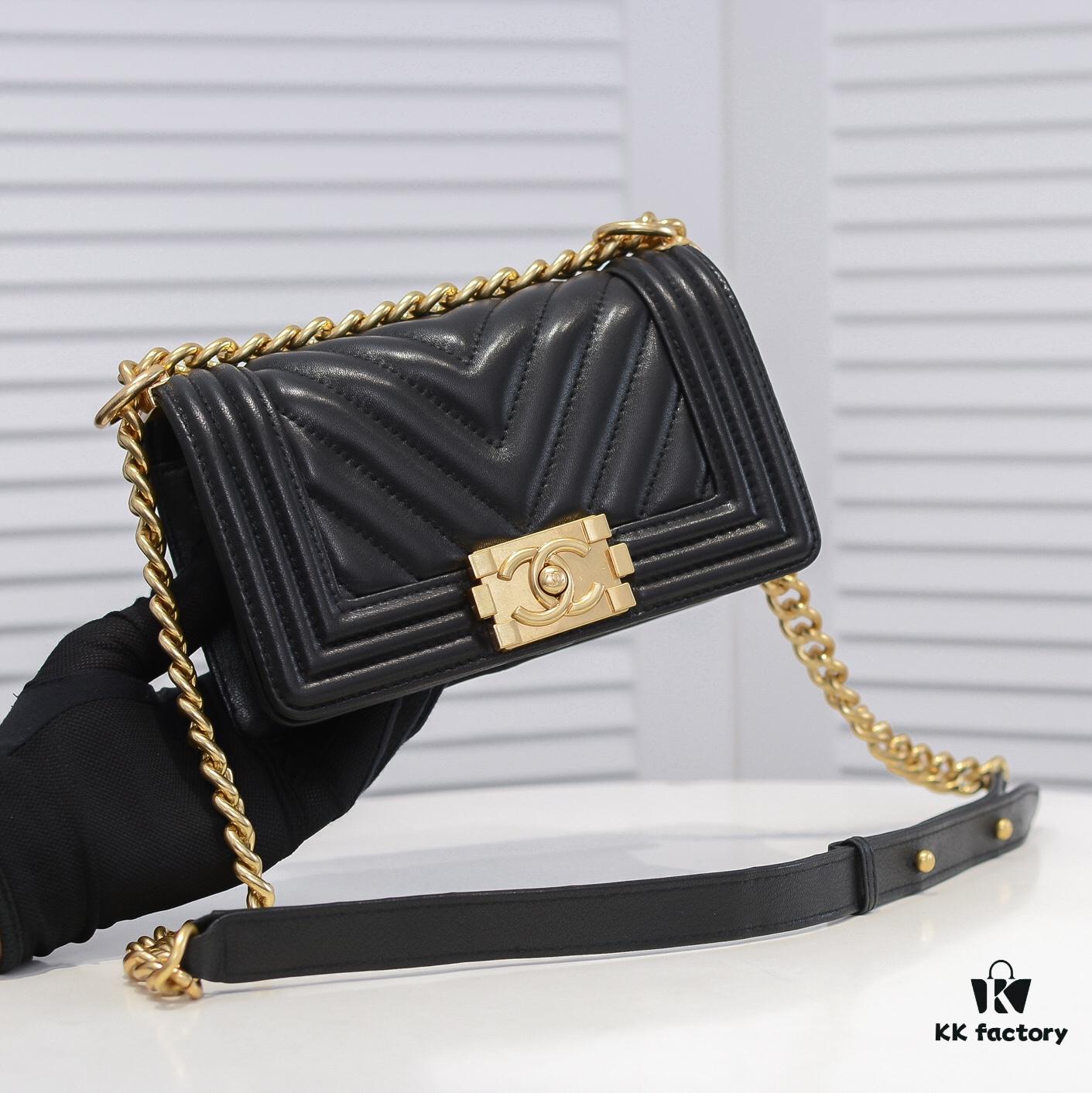 69304be4f09edb6de4c4e553 Chanel Genuine Lambskin Handbag with Original Hardware - Premium Quality, Full Lambskin with Thickened Electroplated Metal Fittings